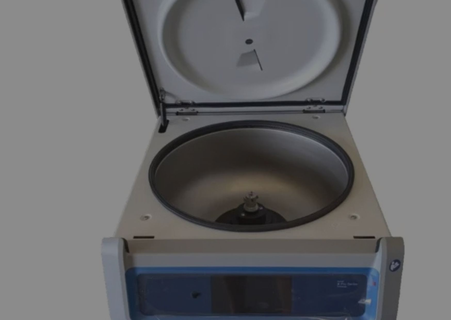 2 Multi-Use Centrifuges